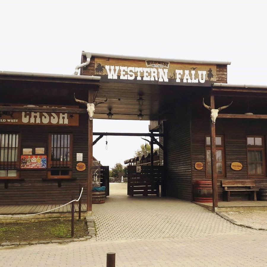 Tordas Western House Bed & Breakfast Eksteriør bilde